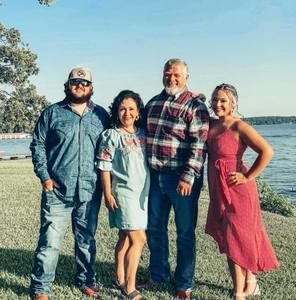 Meet your Posher, Lee